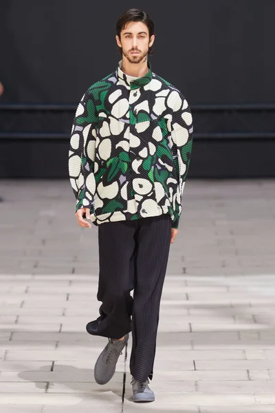 Look 36
